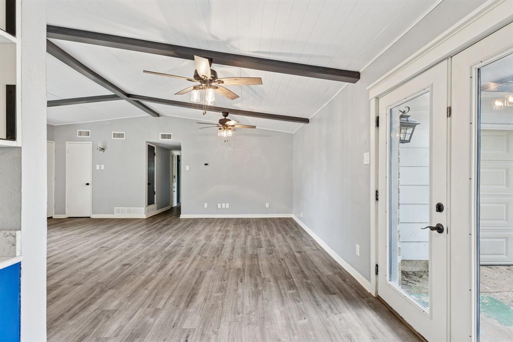 723 Westover Drive Property Photo 6