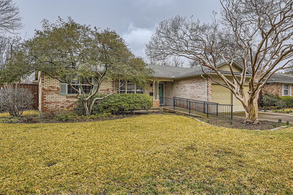 8419 Sweetwater Drive Property Photo
