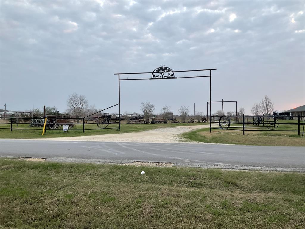 East Chambers Isd Real Estate Listings Main Image