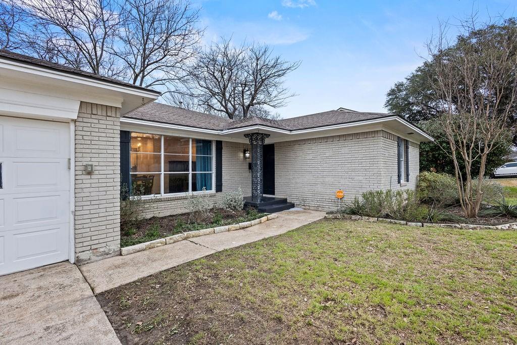 2429 Telegraph Avenue Property Photo
