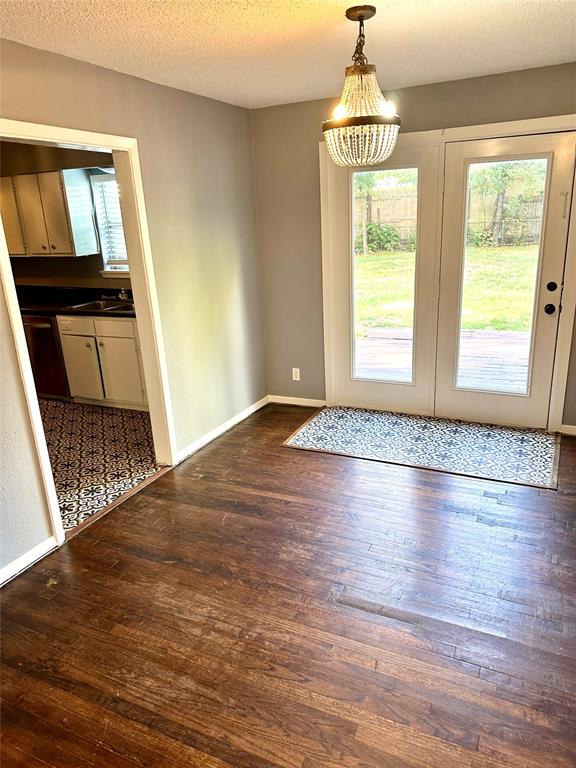 1827 Edna Street Property Photo