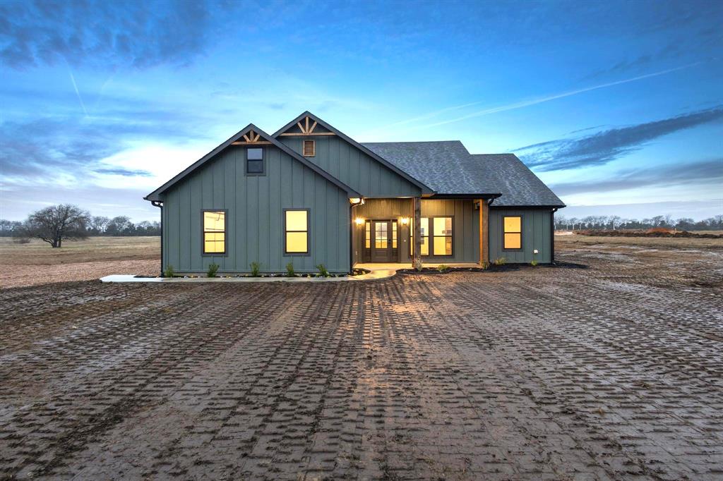 1886 County Road 1255 Property Photo