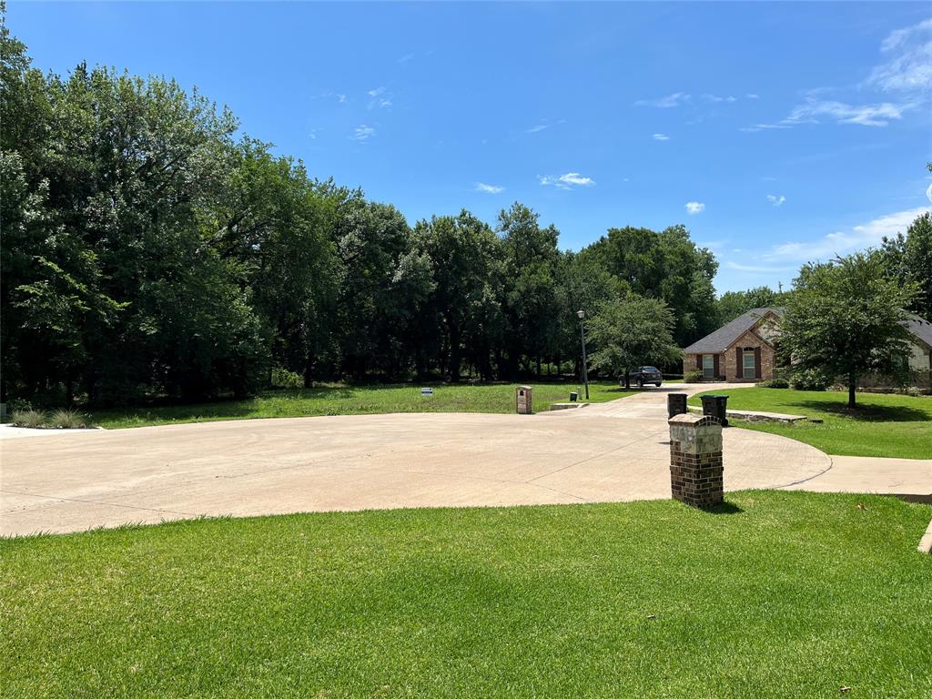 1004 Royal Lytham Court Property Photo 4