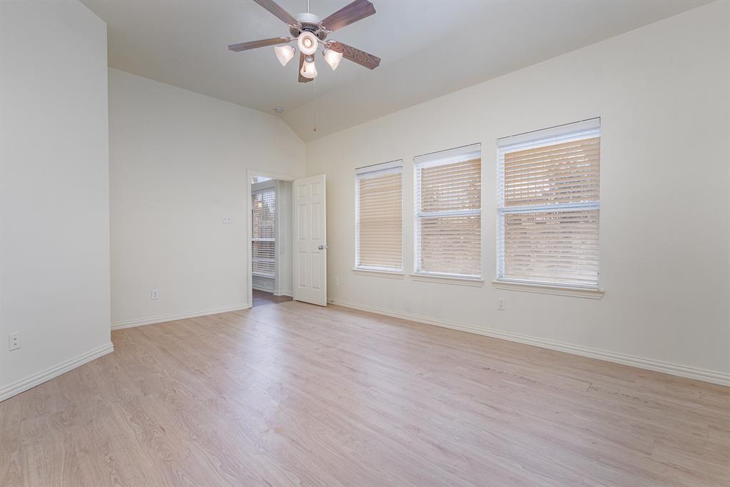 7108 Sugarplum Drive Property Photo 14