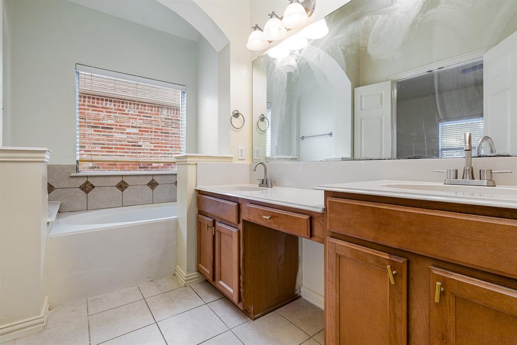 7108 Sugarplum Drive Property Photo 15