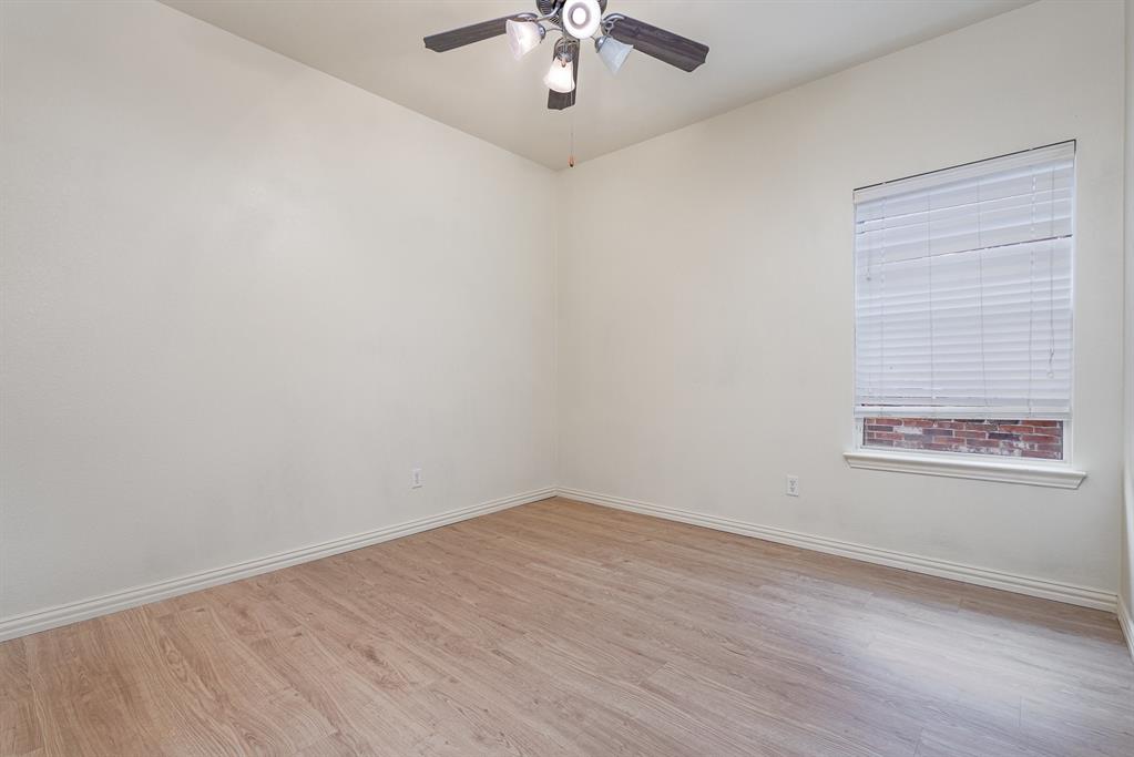 7108 Sugarplum Drive Property Photo 18