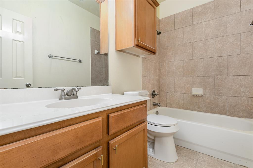 7108 Sugarplum Drive Property Photo 20