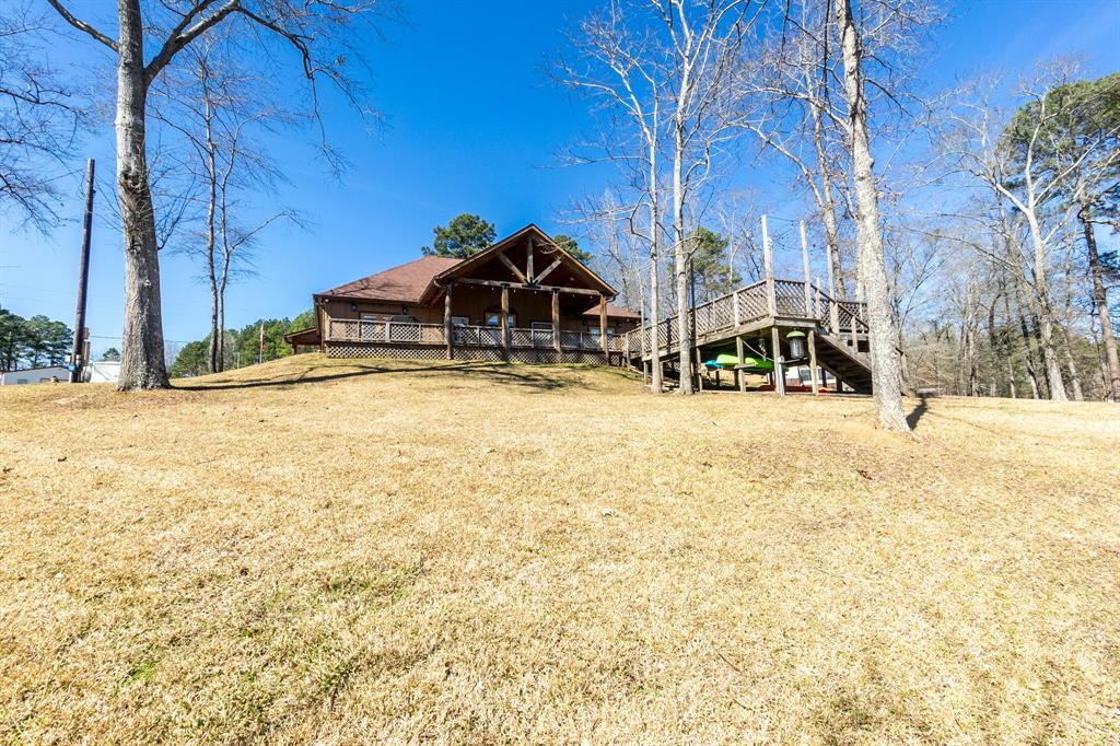 1072 Featherston Road Property Photo