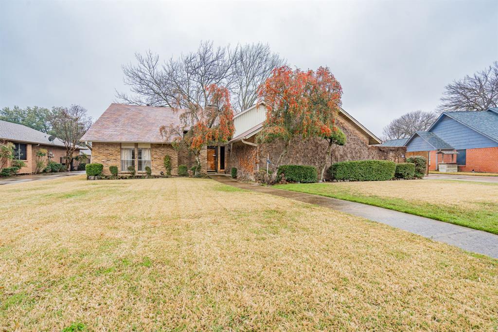 825 Lakeshore Drive Property Photo
