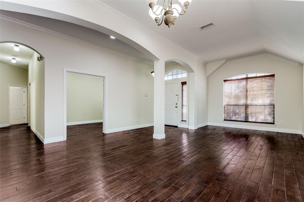 3505 Hickory Bend Trail Property Photo 3