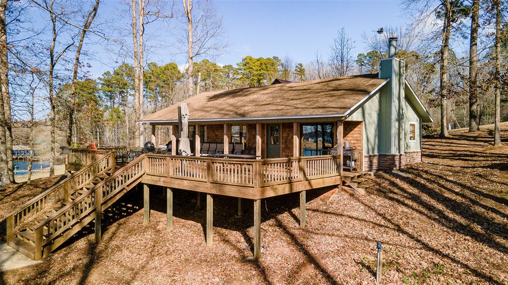 638 Featherston Rd Property Photo