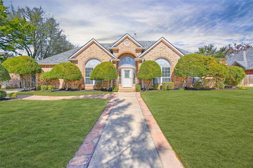 7 Ambassador Court Property Photo