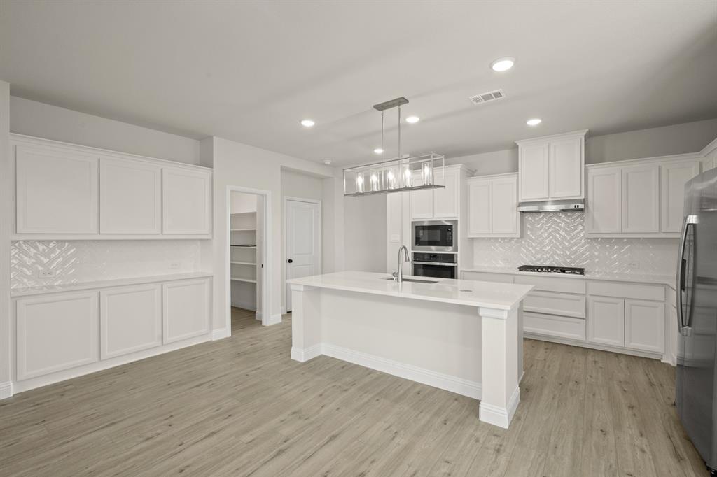 14530 Lovelace Street Property Photo 4