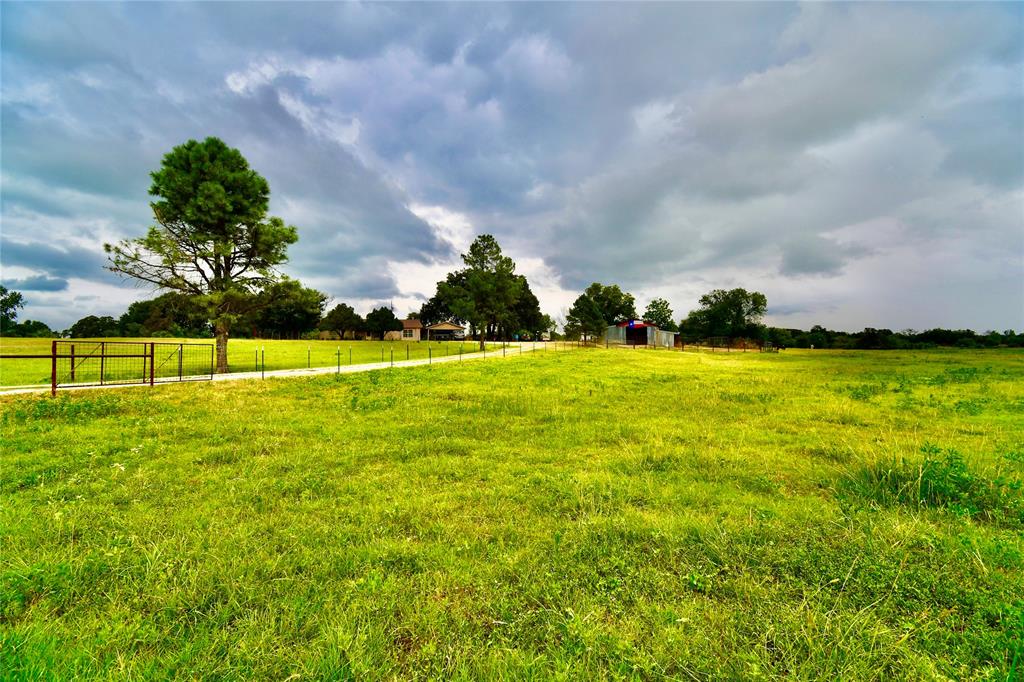 324 County Road 317 Property Photo 1