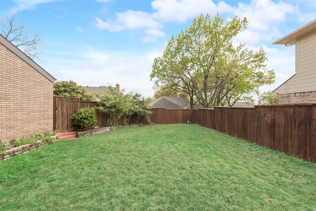 8912 Maple Glen Drive Property Photo 18