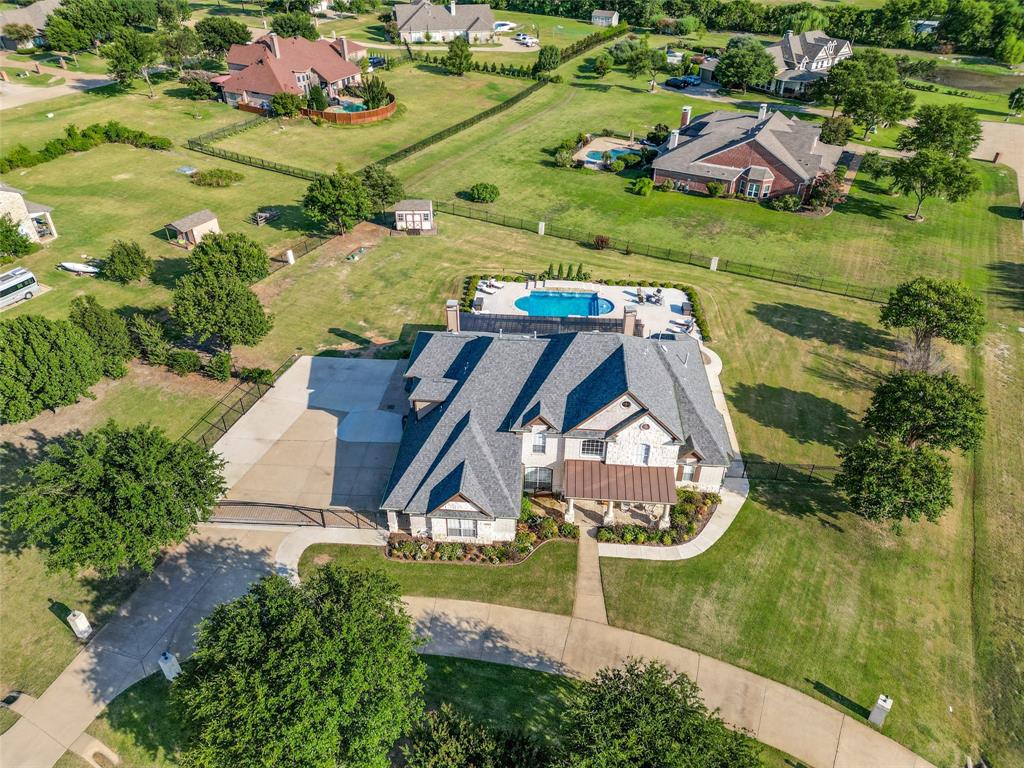 2703 Mary Court Property Photo