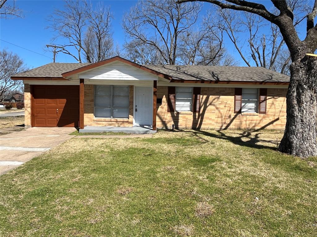 1101 Vista Drive Property Photo