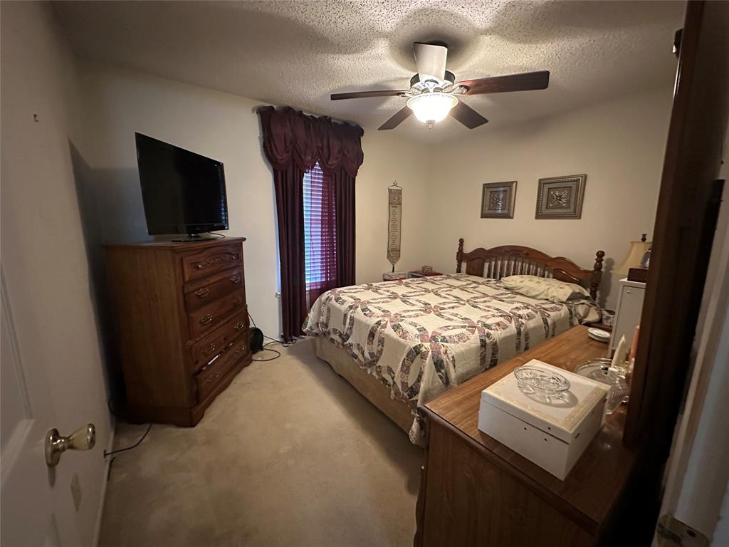 2016 E 1st Street Property Photo 5