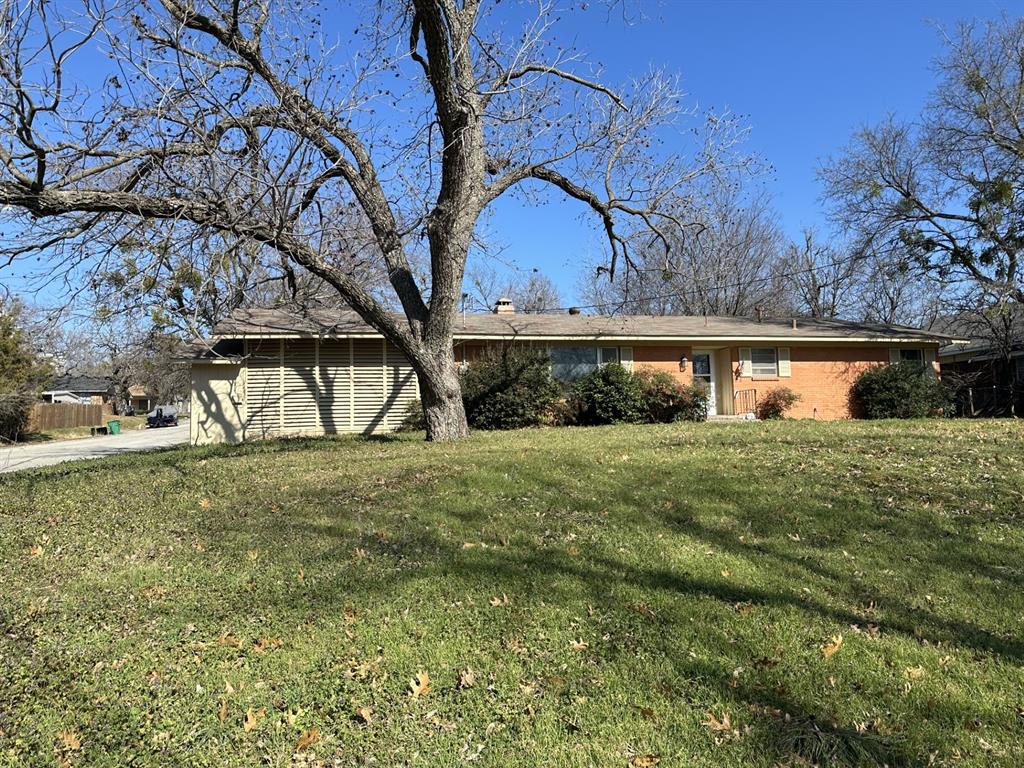 609 Walnut Street Property Photo 2