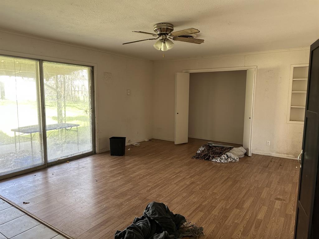 609 Walnut Street Property Photo 5