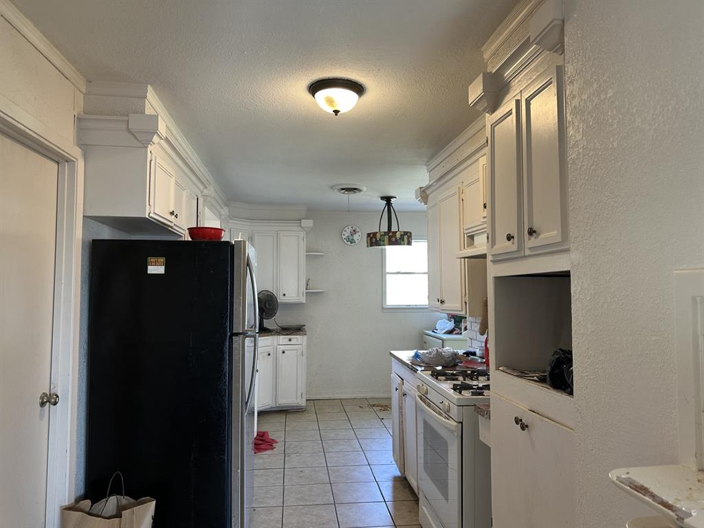 609 Walnut Street Property Photo 8