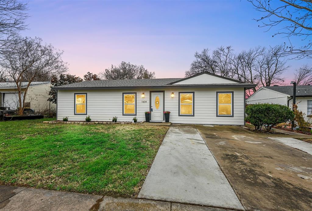 1604 Dale Drive Property Photo 1