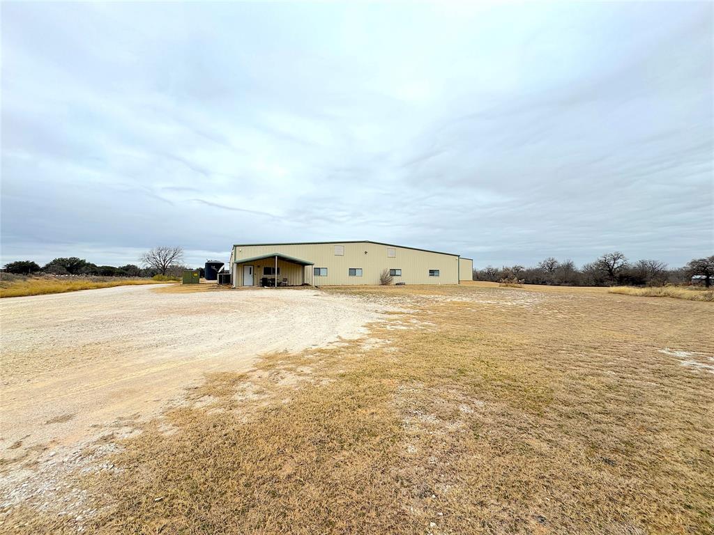 398 Meeks Bend Property Photo 4