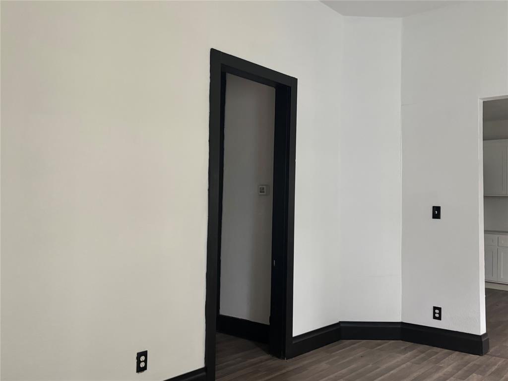 720 W Gandy Street Property Photo 9