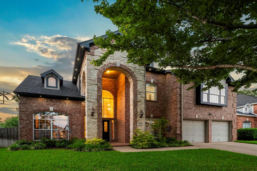 829 Forest Hollow Drive Property Photo