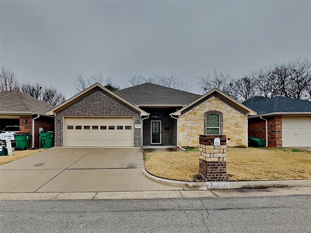 1727 Sully Court Property Photo 1