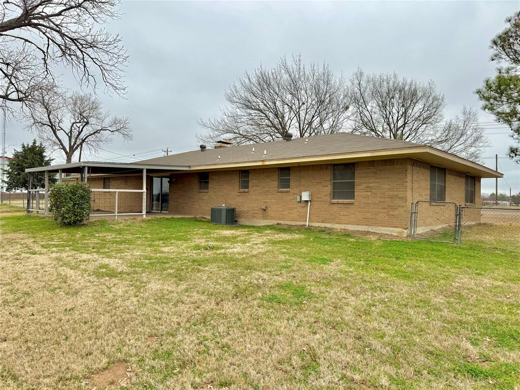 605 Tool Drive Property Photo 10