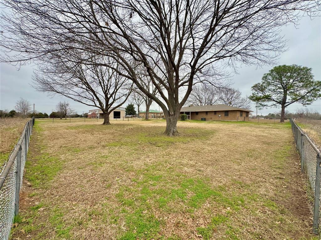 605 Tool Drive Property Photo 11