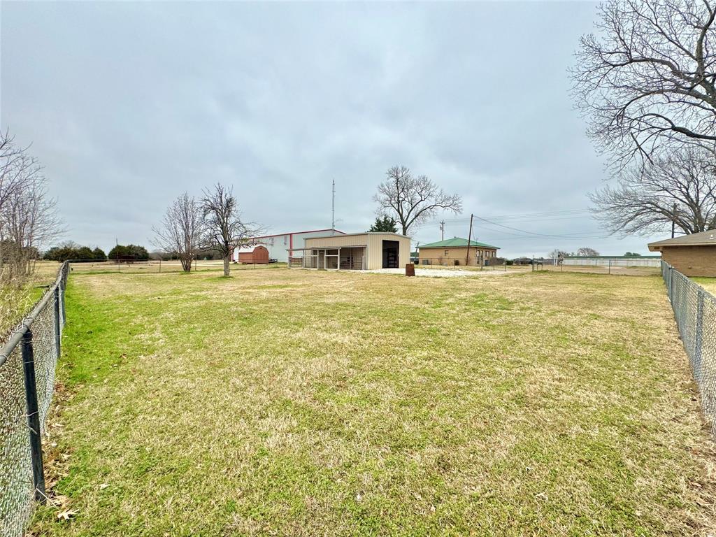 605 Tool Drive Property Photo 13