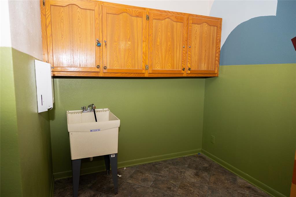503 Lipscomb Street Property Photo 4