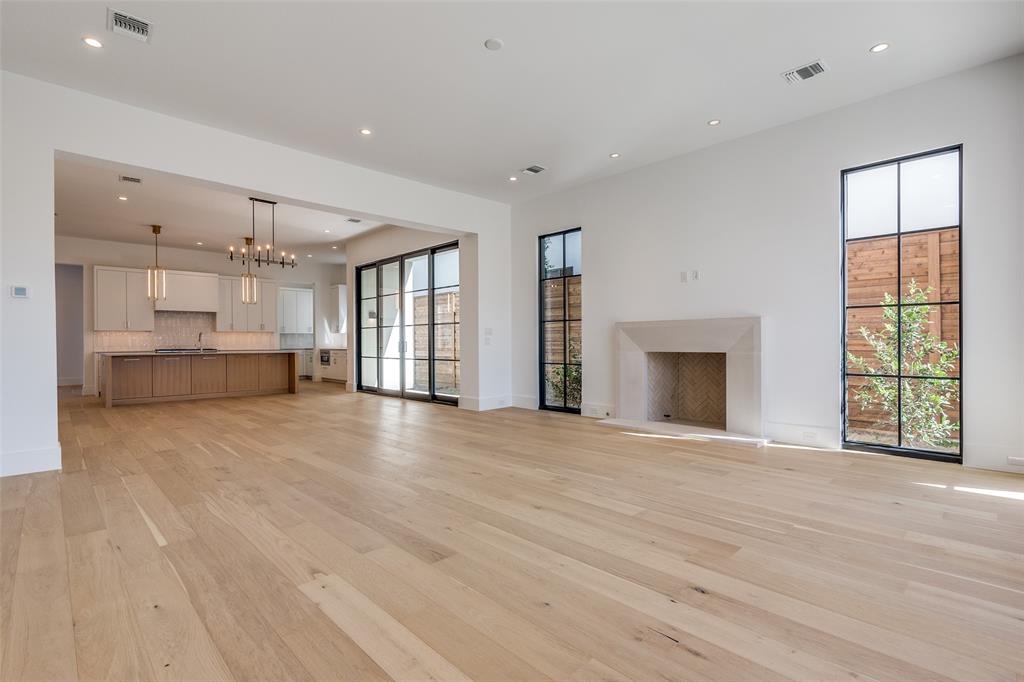 7706 Chatsworth Place Property Photo 1