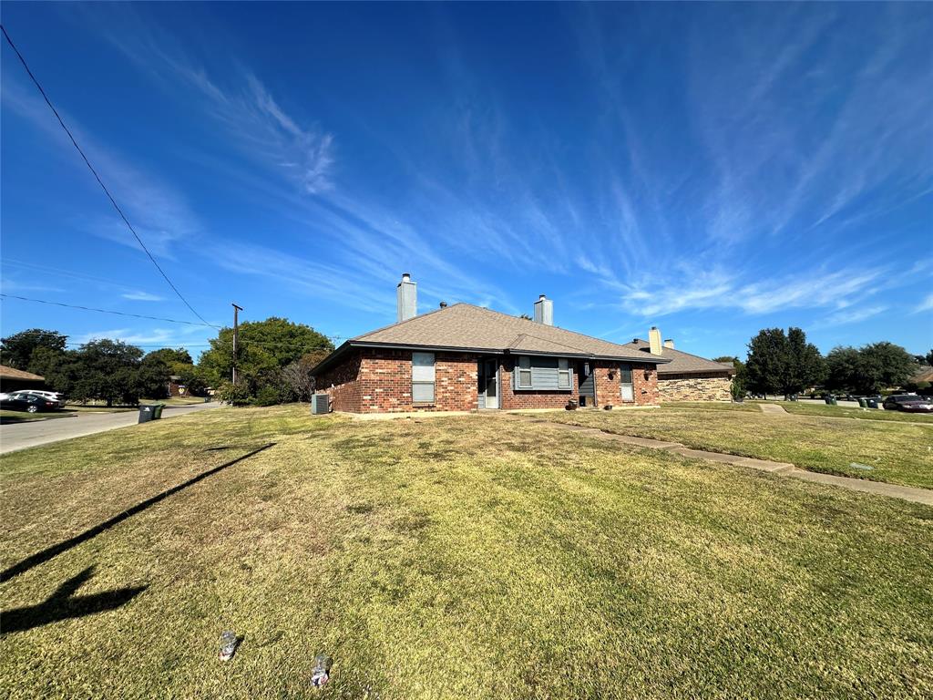 5236 Wild Horse Court Property Photo