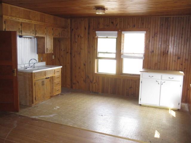 801 W Lillie Property Photo 10