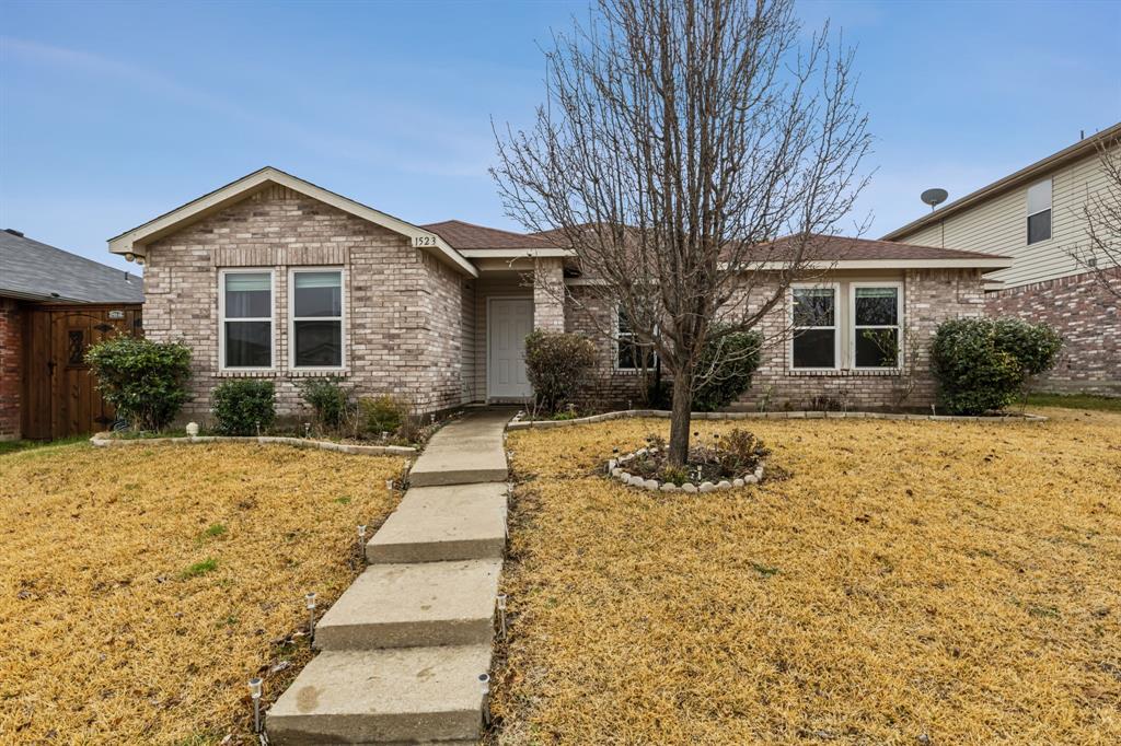 1523 Stewart Drive Property Photo