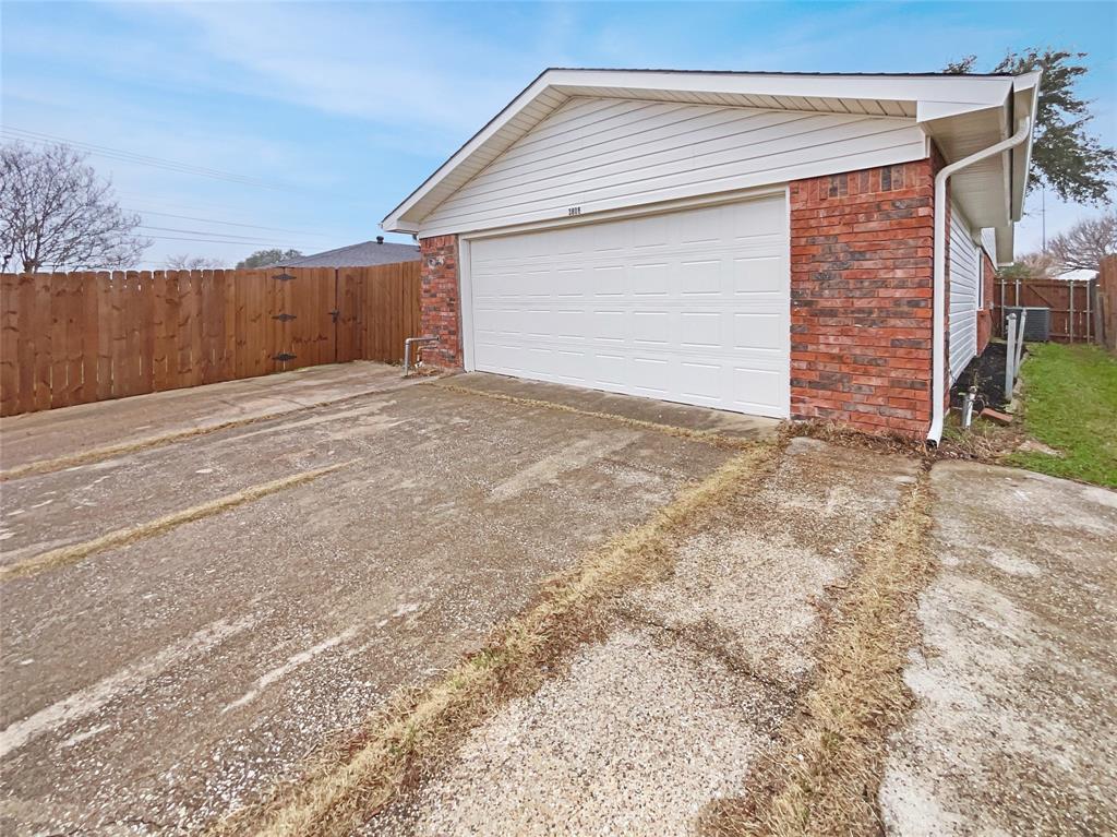 3806 Star Trek Lane Property Photo 17