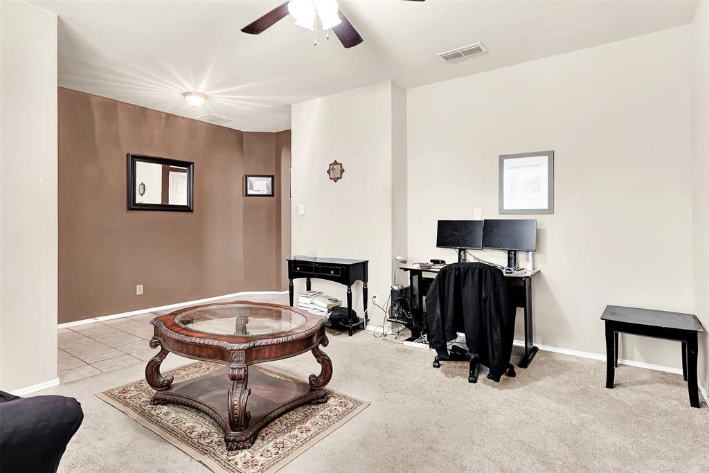 1321 Iron Horse Street Property Photo 3