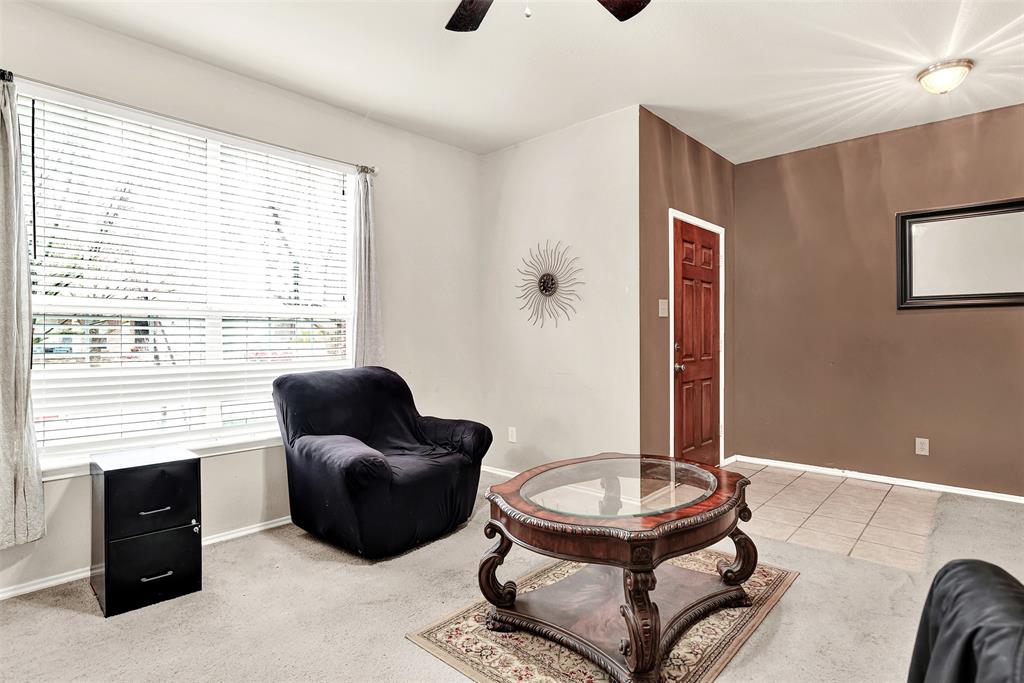 1321 Iron Horse Street Property Photo 4