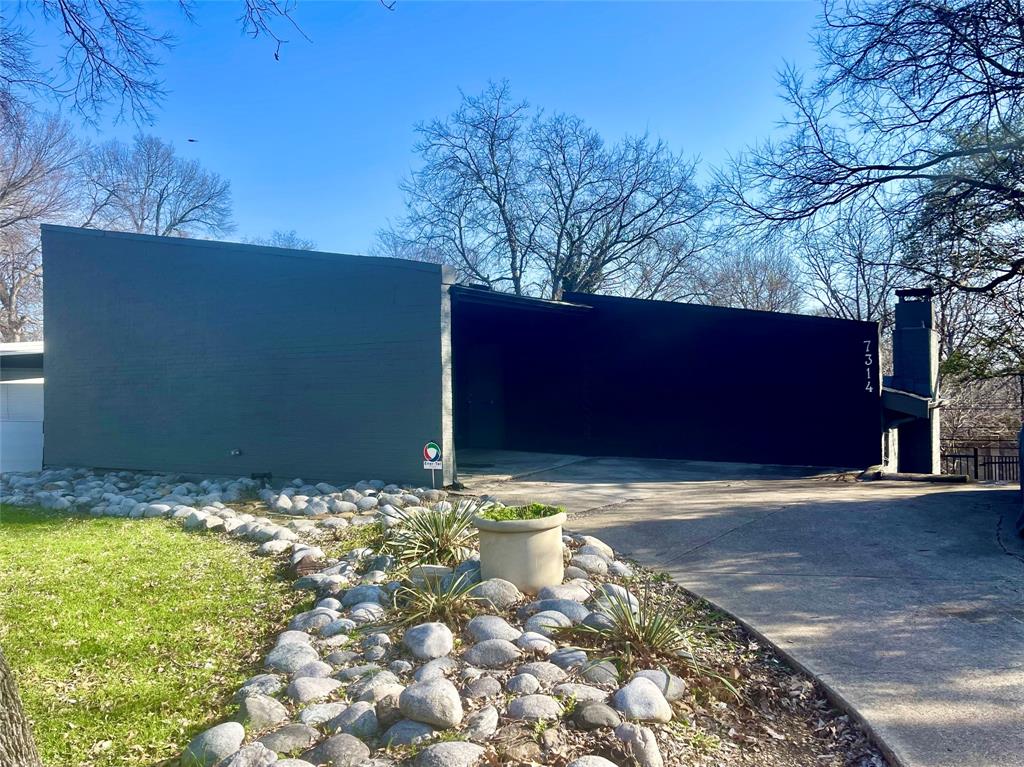7314 Walling Lane Property Photo