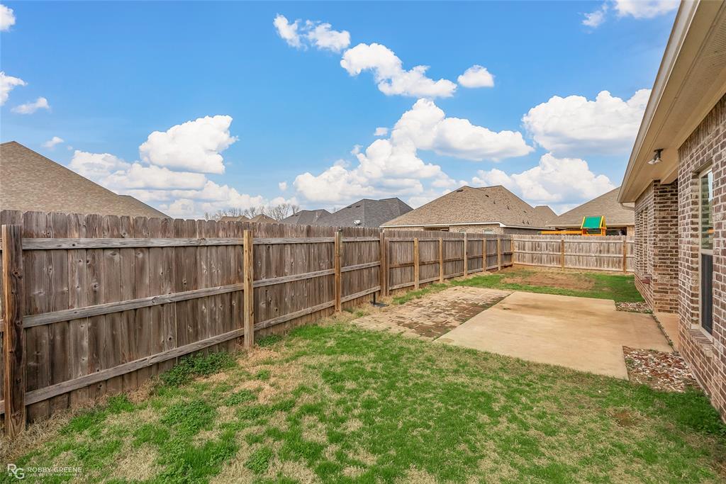 370 Coppice Place Property Photo 32
