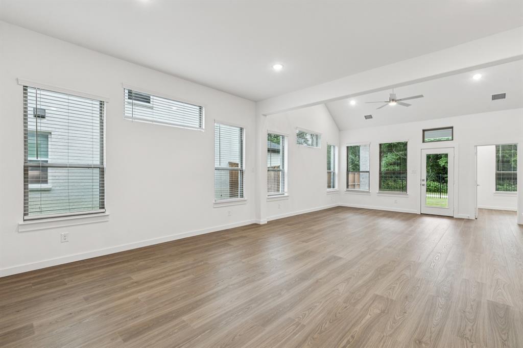 1900 Palmetto Road Property Photo 8