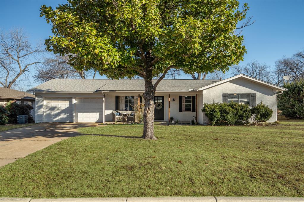 7505 Maple Drive Property Photo