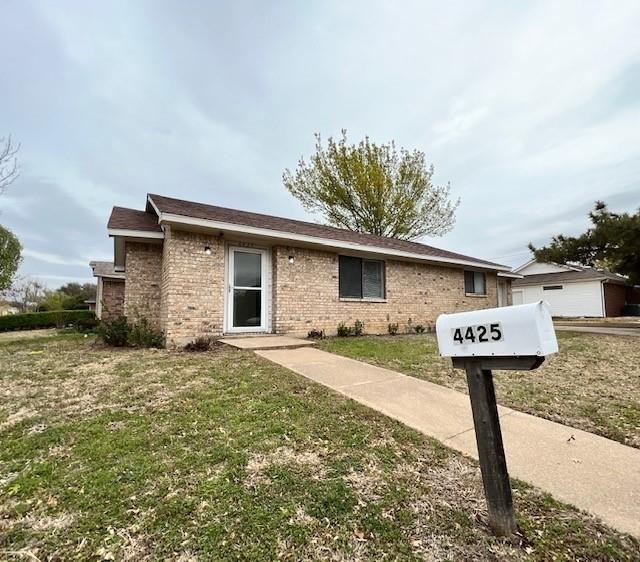 4425 Hulen Circle Property Photo