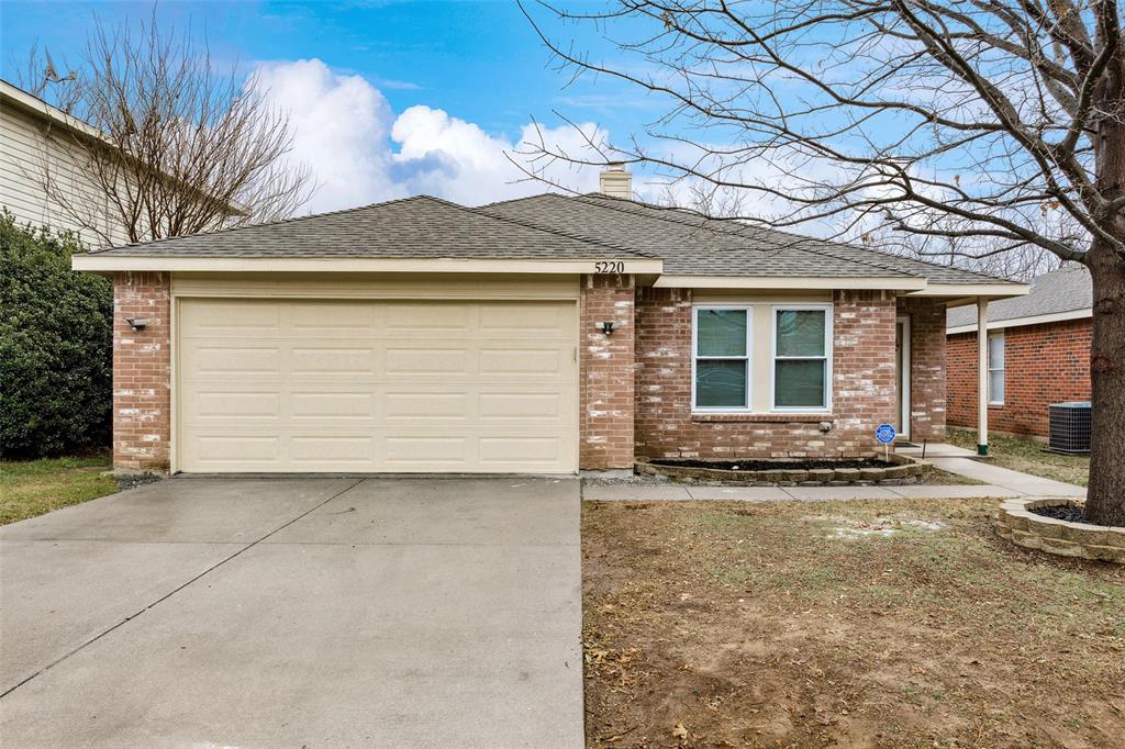 5220 Royal Burgess Drive Property Photo 1