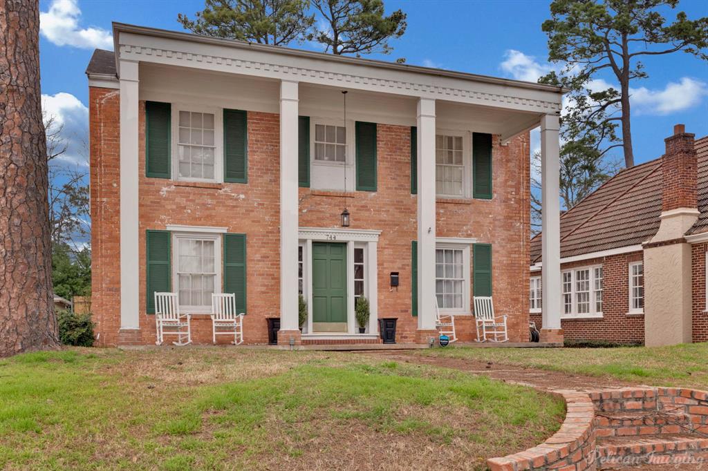 744 Slattery Boulevard Property Photo
