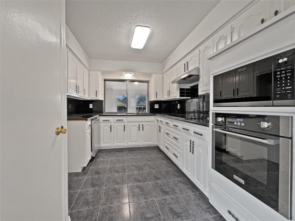 3147 Wichita Drive Property Photo 6