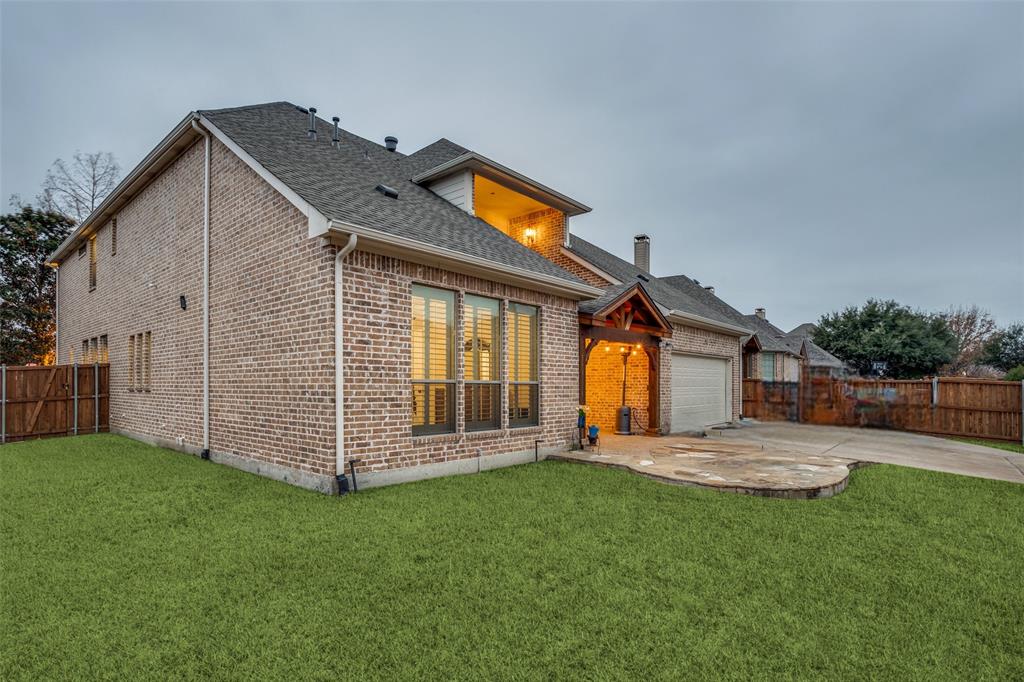 922 Birdsong Drive Property Photo 33